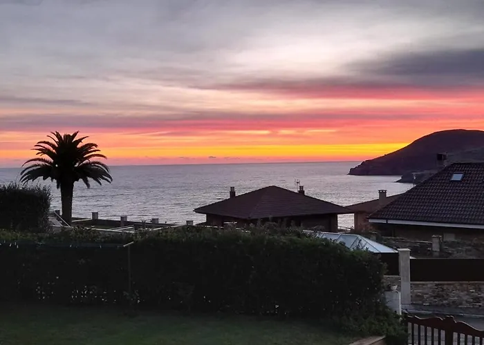 Casa vacanze Vistas Al Mar, Urbanizacion Privada Con Piscina De Agua Salada Ajo