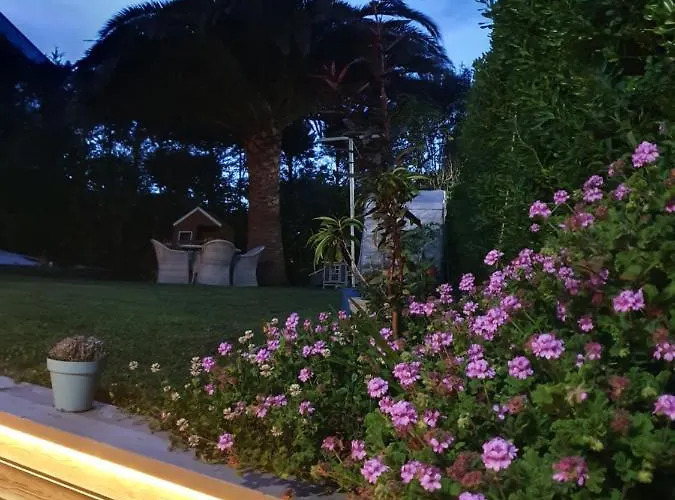 Vistas Al Mar, Urbanizacion Privada Con Piscina De Agua Salada